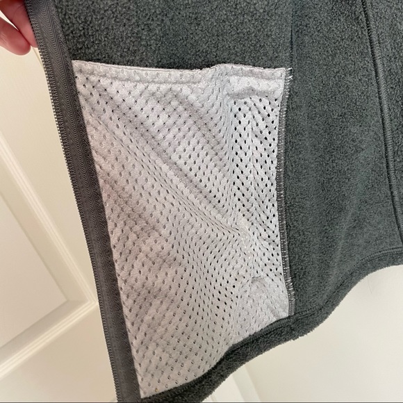 Patagonia Synchilla Zip Up Grey Jacket - Picture 5 of 5